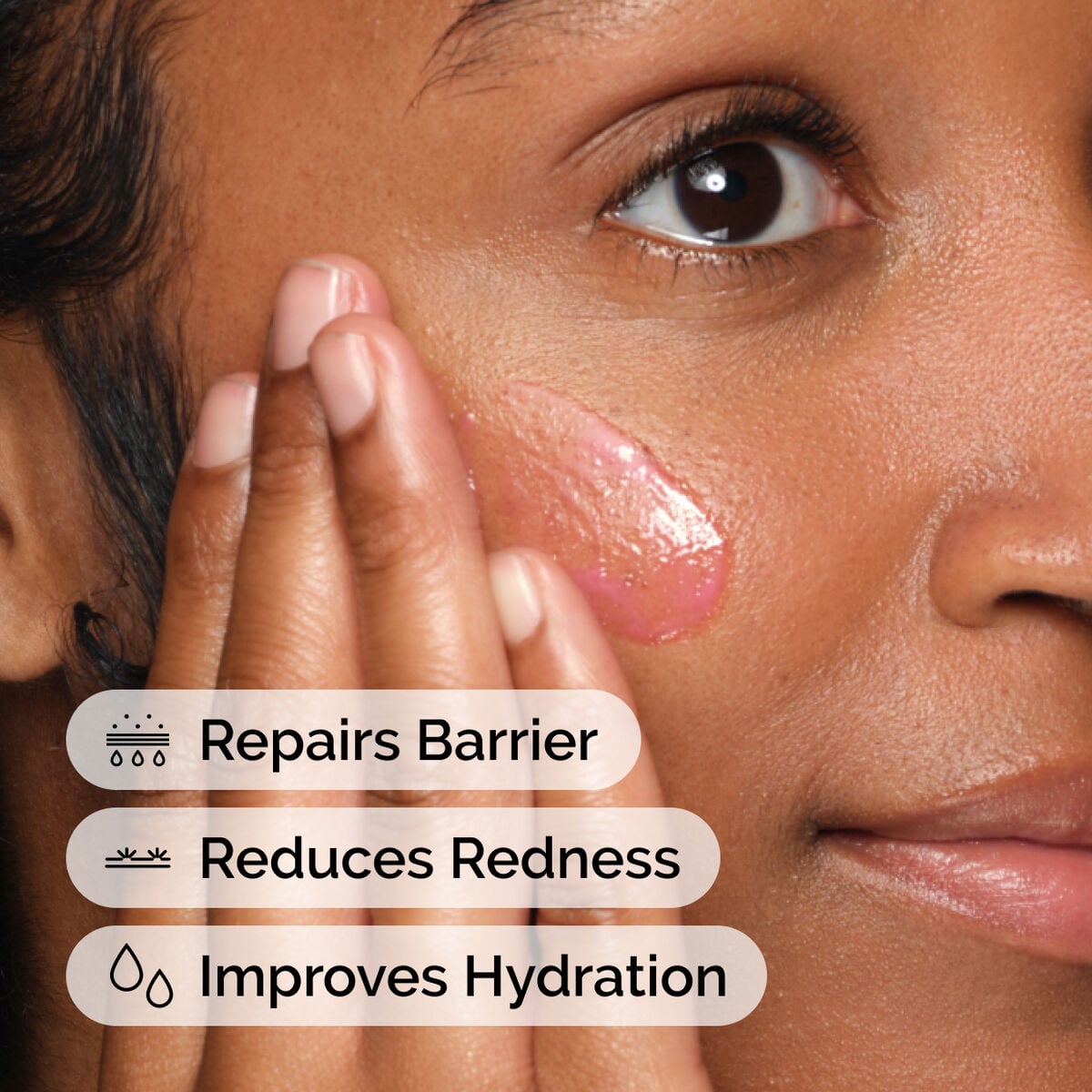 soothing-and-barrier-support-serum-t4 ord-soothing-barrier-support-serum-model-application-with-benefits.jpg
